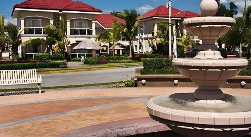 Moonbay Marina The Villas Olongapo Exterior photo