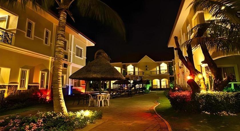 Moonbay Marina The Villas Olongapo Exterior photo